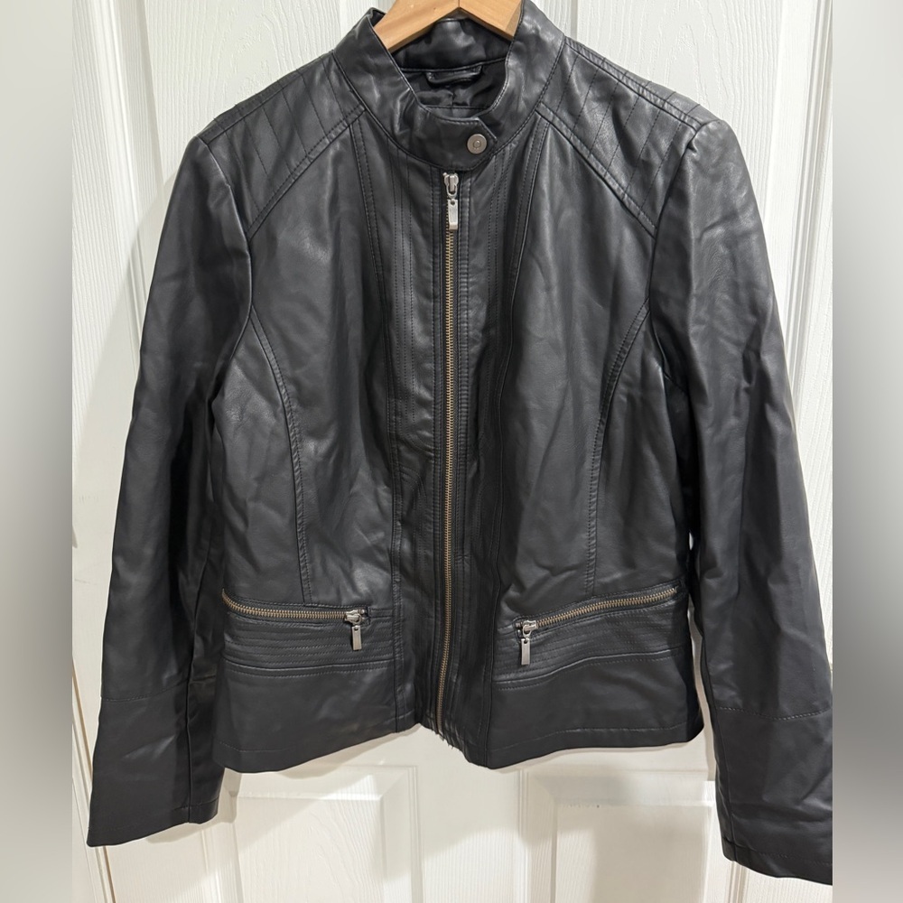 Bernardo Black Faux Leather Moto Jacket excellent cond! Size L